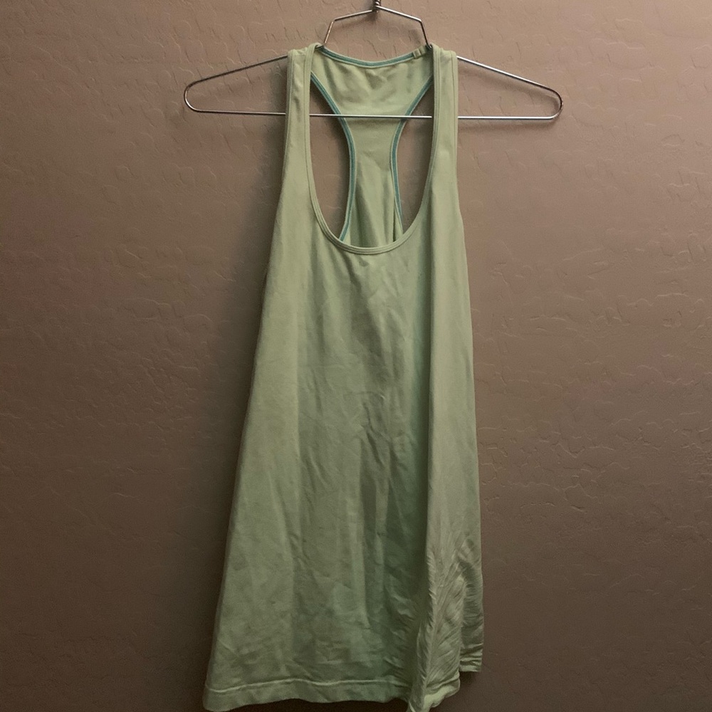 Lulu lemon tank